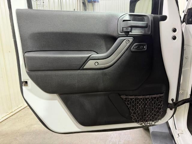 2013 Jeep Wrangler Unlimited 4WD 4dr Freedom Edition *Ltd Avail*