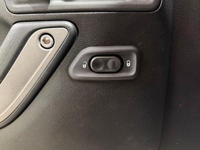 2013 Jeep Wrangler Unlimited 4WD 4dr Freedom Edition *Ltd Avail*