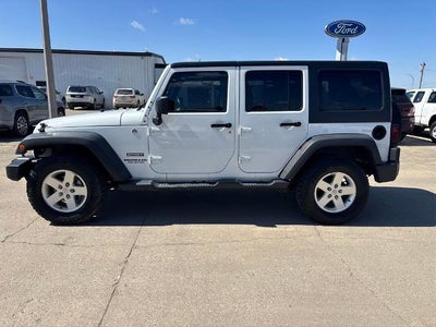 2013 Jeep Wrangler Unlimited 4WD 4dr Freedom Edition *Ltd Avail*