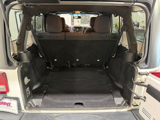 2013 Jeep Wrangler Unlimited 4WD 4dr Freedom Edition *Ltd Avail*