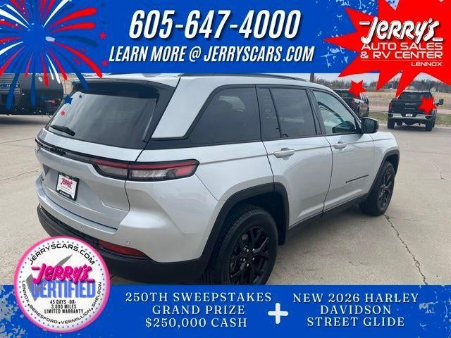 2025 Jeep Grand Cherokee Altitude 4x4