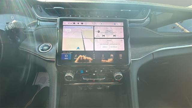 2022 Jeep Grand Cherokee Overland 4x4