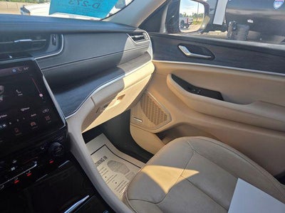 2022 Jeep Grand Cherokee L Limited 4x4