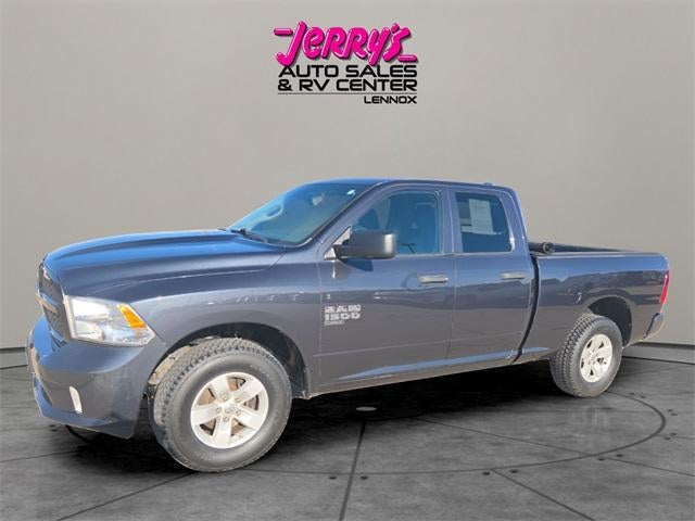 2019 RAM 1500 Classic Express 4x4 Quad Cab 6'4" Box