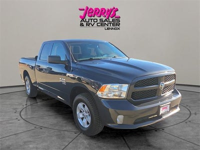 2019 RAM 1500 Classic Express 4x4 Quad Cab 6'4" Box