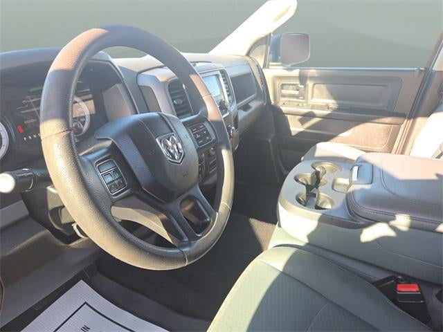 2019 RAM 1500 Classic Express 4x4 Quad Cab 6'4" Box