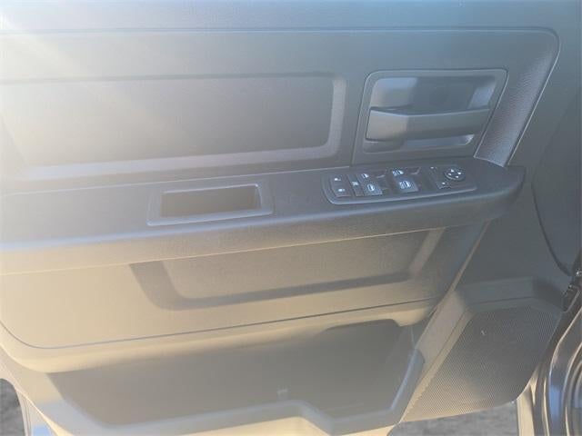 2019 RAM 1500 Classic Express 4x4 Quad Cab 6'4" Box