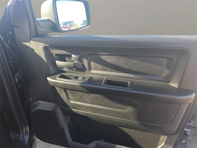 2019 RAM 1500 Classic Express 4x4 Quad Cab 6'4" Box