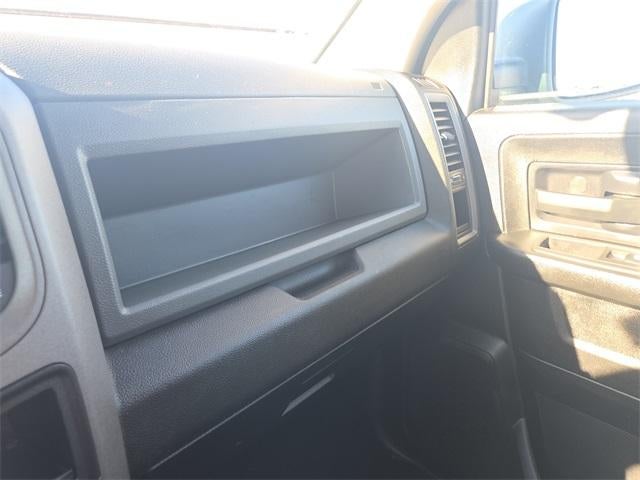 2019 RAM 1500 Classic Express 4x4 Quad Cab 6'4" Box