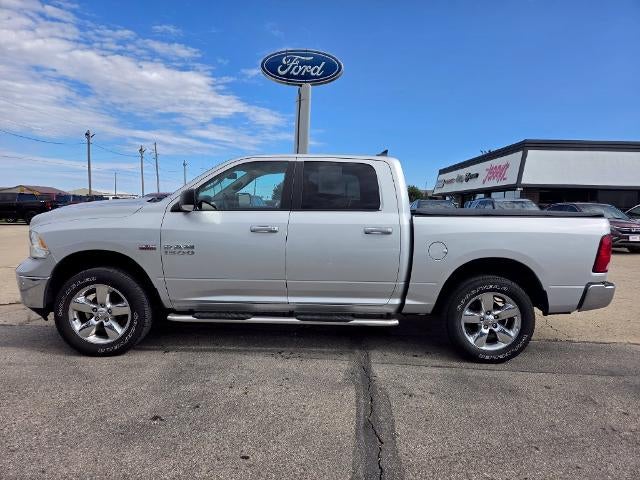 2015 RAM 1500 4WD Crew Cab 5.7 Ft Box Big Horn
