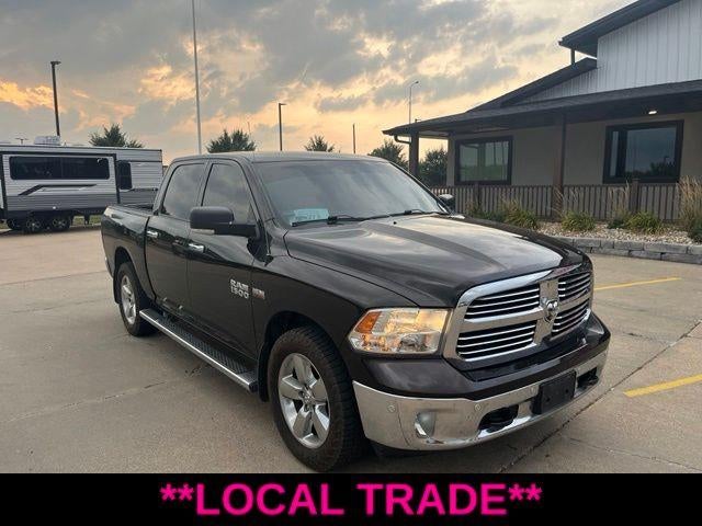 2016 RAM 1500 4WD Crew Cab 5.7 Ft Box Big Horn