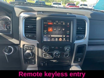 2017 RAM 1500 SLT 4x4 Crew Cab 5'7" Box