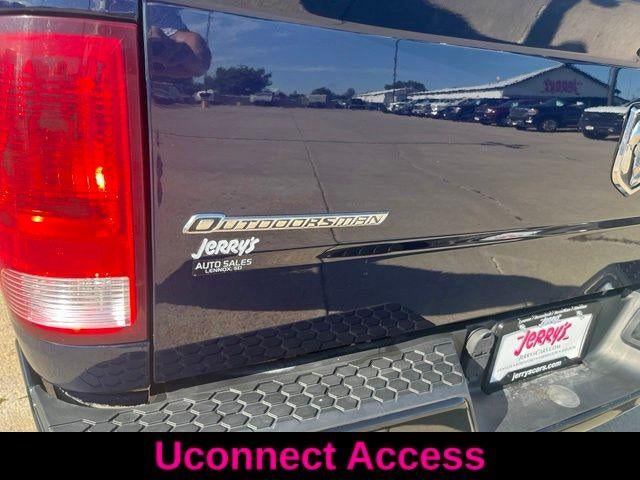 2017 RAM 1500 SLT 4x4 Crew Cab 5'7" Box