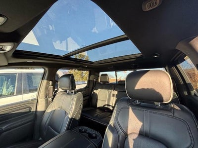 2022 RAM 1500 Limited 4x4 Crew Cab 5'7" Box