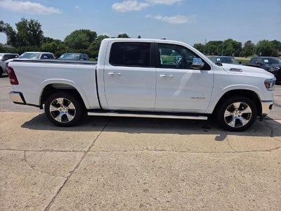 2020 RAM 1500 Laramie 4x4 Crew Cab 5'7" Box