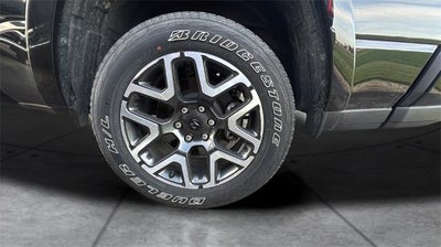 2025 RAM 1500 Laramie 4x4 Crew Cab 5'7" Box