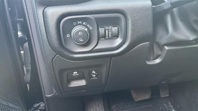 2025 RAM 1500 Laramie 4x4 Crew Cab 5'7" Box