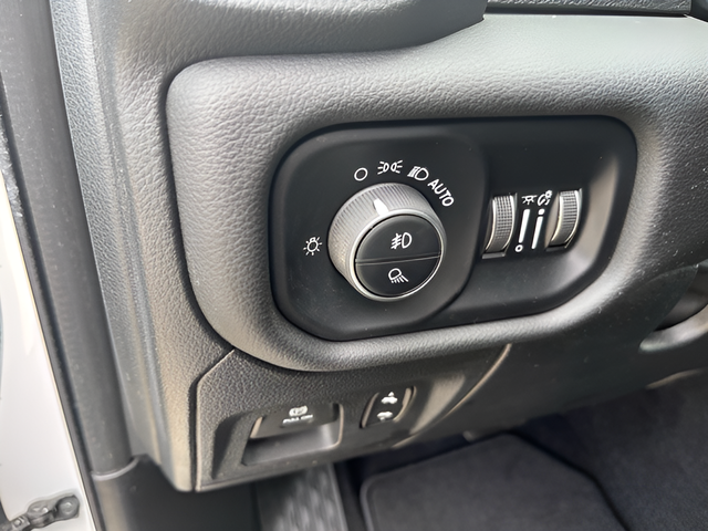 2025 RAM 1500 Laramie 4x4 Crew Cab 5'7" Box