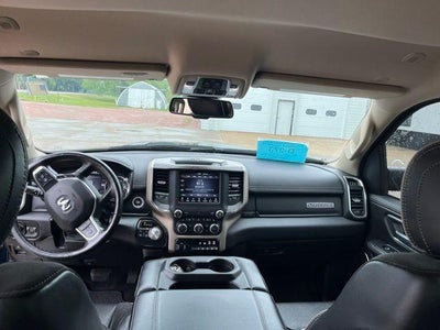 2020 RAM 1500 Laramie 4x4 Crew Cab 5'7" Box