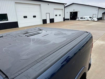 2020 RAM 1500 Laramie 4x4 Crew Cab 5'7" Box