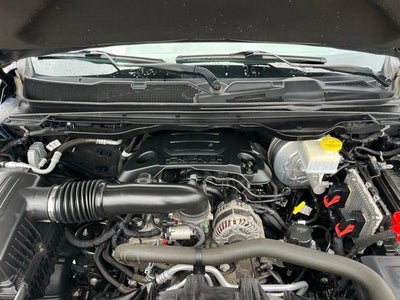 2020 RAM 1500 Laramie 4x4 Crew Cab 5'7" Box