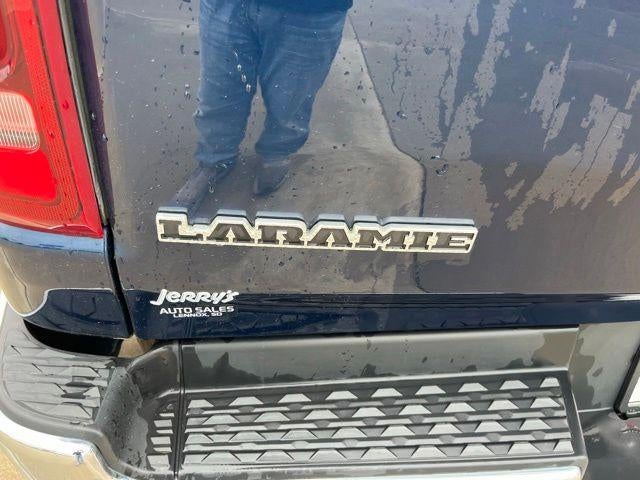 2020 RAM 1500 Laramie 4x4 Crew Cab 5'7" Box