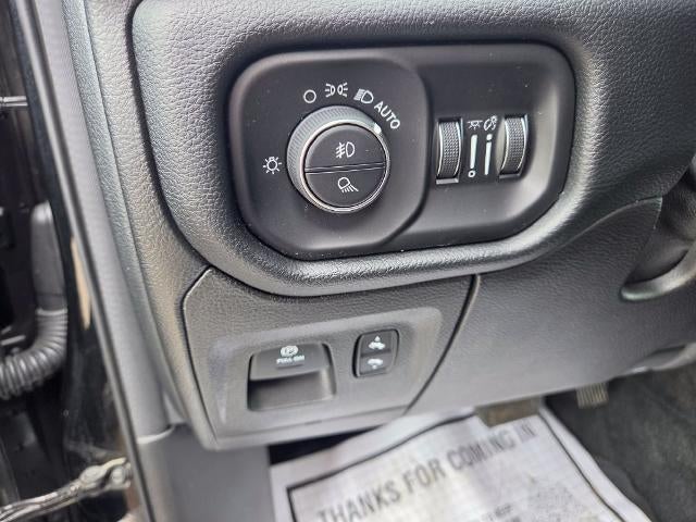 2021 RAM 1500 Laramie 4x4 Crew Cab 5'7" Box