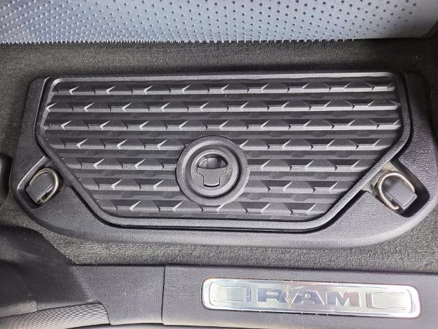 2021 RAM 1500 Laramie 4x4 Crew Cab 5'7" Box