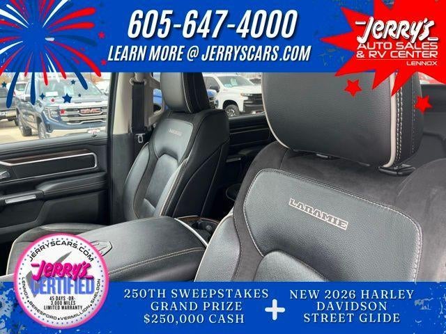 2022 RAM 1500 Laramie 4x4 Crew Cab 5'7" Box