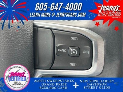2022 RAM 1500 Laramie 4x4 Crew Cab 5'7" Box
