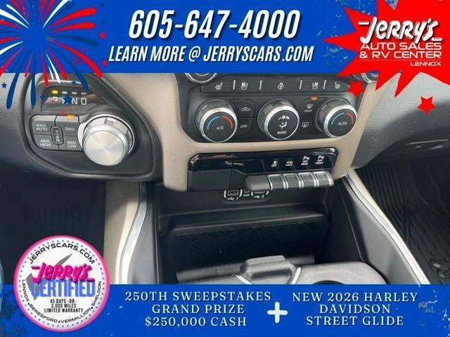 2022 RAM 1500 Laramie 4x4 Crew Cab 5'7" Box