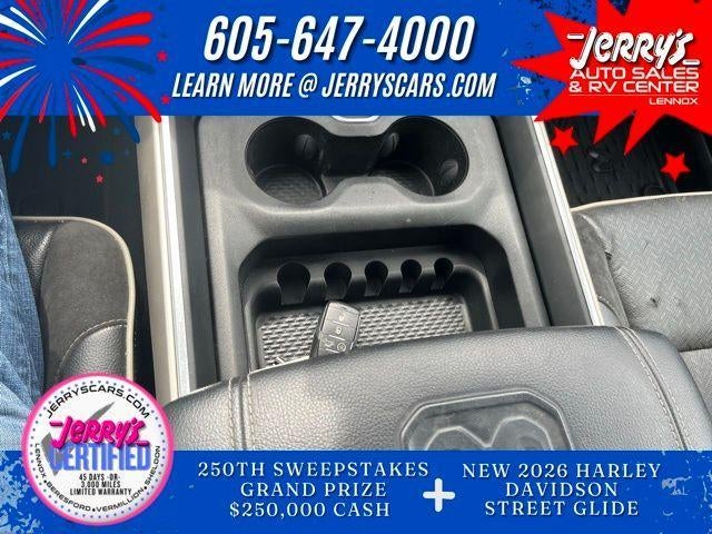 2022 RAM 1500 Laramie 4x4 Crew Cab 5'7" Box