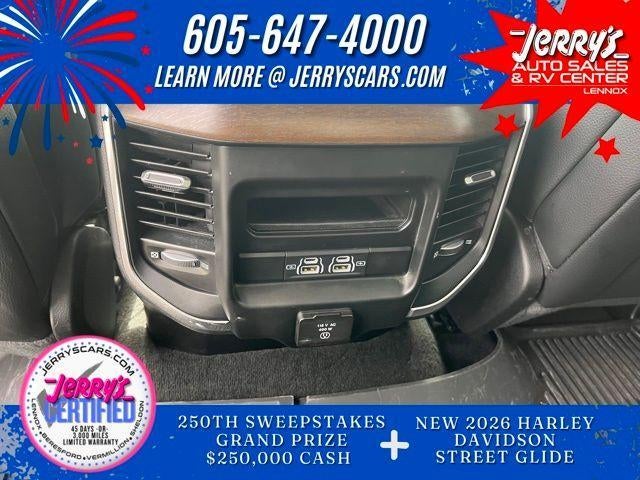 2022 RAM 1500 Laramie 4x4 Crew Cab 5'7" Box