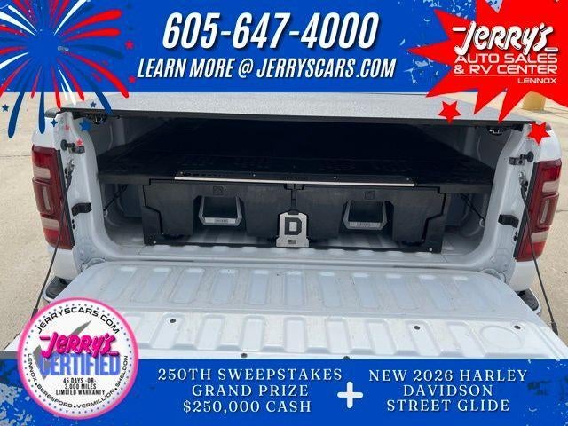 2022 RAM 1500 Laramie 4x4 Crew Cab 5'7" Box