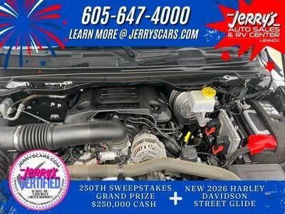 2022 RAM 1500 Laramie 4x4 Crew Cab 5'7" Box