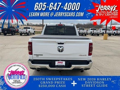 2022 RAM 1500 Laramie 4x4 Crew Cab 5'7" Box