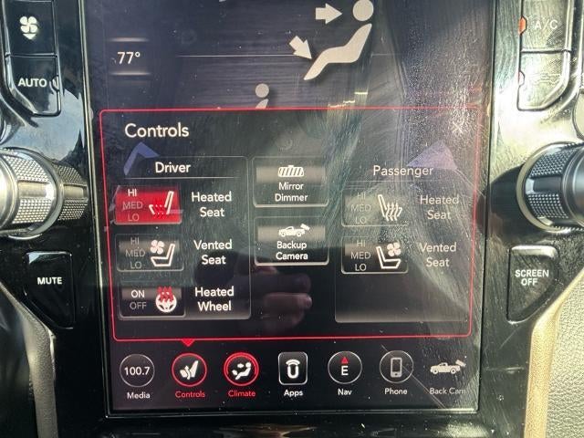 2019 RAM 1500 Laramie 4x4 Crew Cab 5'7" Box