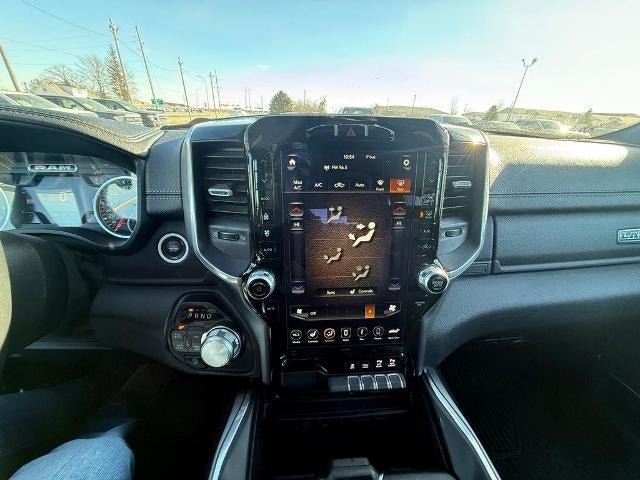 2021 RAM 1500 Laramie 4x4 Crew Cab 5'7" Box