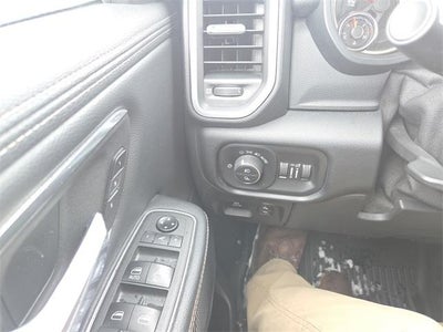 2021 RAM 1500 Laramie 4x4 Crew Cab 5'7" Box