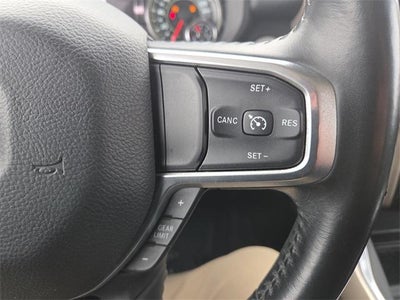 2021 RAM 1500 Laramie 4x4 Crew Cab 5'7" Box