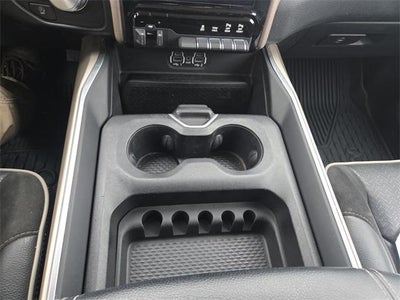 2021 RAM 1500 Laramie 4x4 Crew Cab 5'7" Box