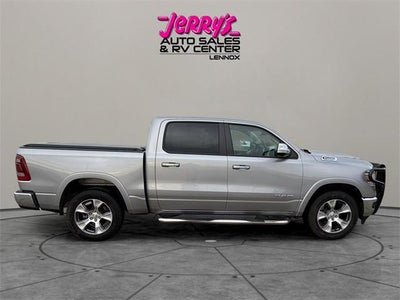2022 RAM 1500 Laramie 4x4 Crew Cab 5'7" Box