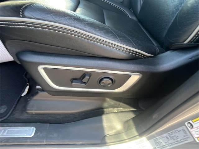 2022 RAM 1500 Laramie 4x4 Crew Cab 5'7" Box