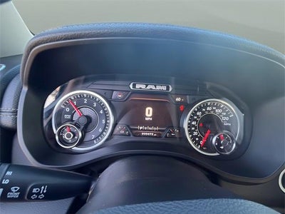 2022 RAM 1500 Laramie 4x4 Crew Cab 5'7" Box