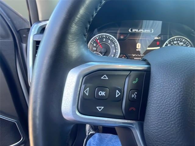 2022 RAM 1500 Laramie 4x4 Crew Cab 5'7" Box