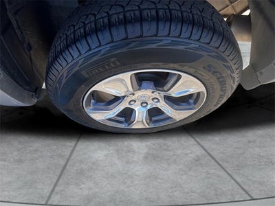 2022 RAM 1500 Laramie 4x4 Crew Cab 5'7" Box