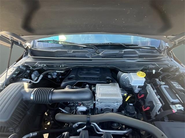 2022 RAM 1500 Laramie 4x4 Crew Cab 5'7" Box