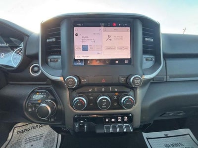 2022 RAM 1500 Big Horn 4x4 Crew Cab 6'4" Box