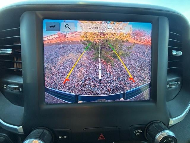 2022 RAM 1500 Big Horn 4x4 Crew Cab 6'4" Box