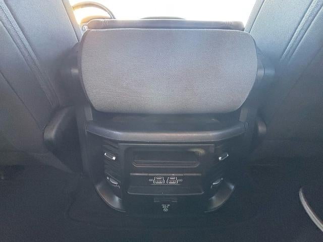 2022 RAM 1500 Big Horn 4x4 Crew Cab 6'4" Box